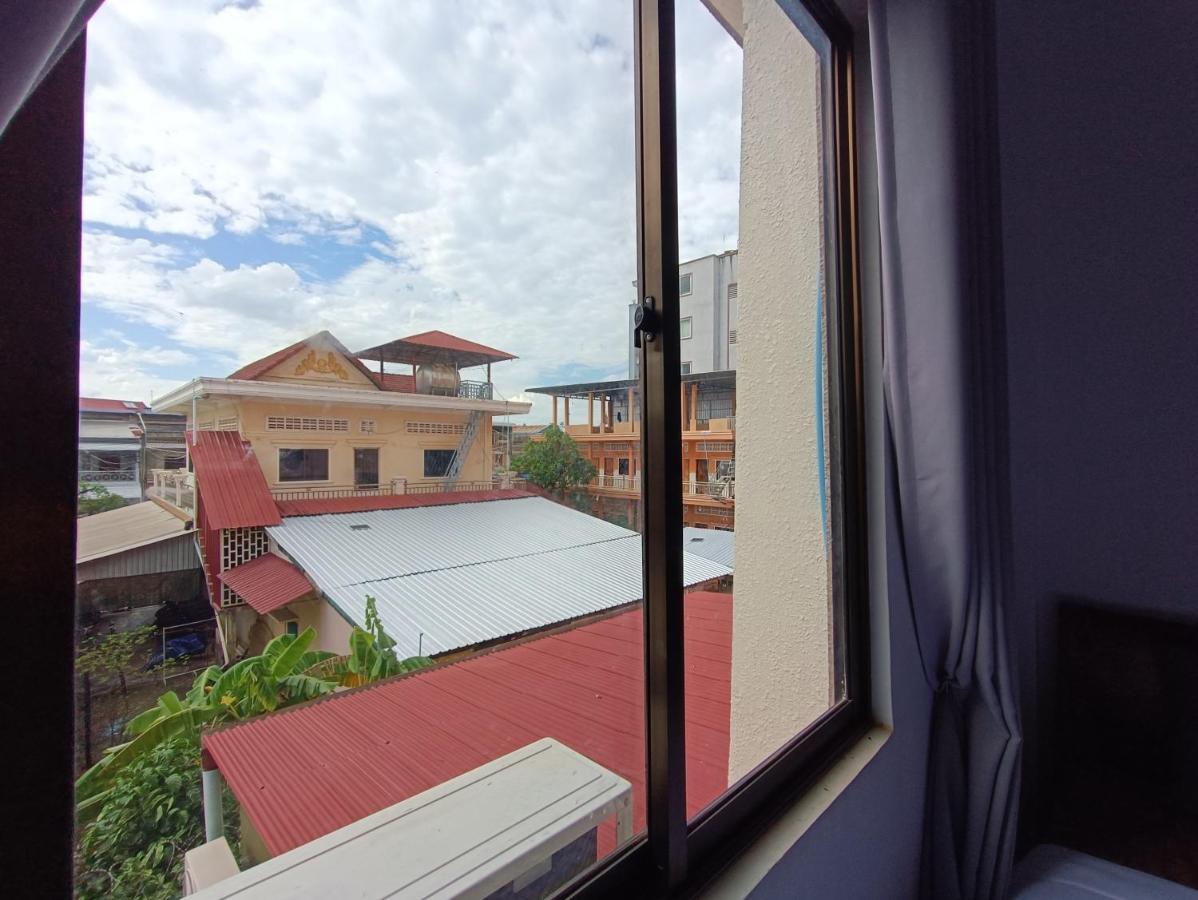Orchid 101 Hotel Kampot Buitenkant foto