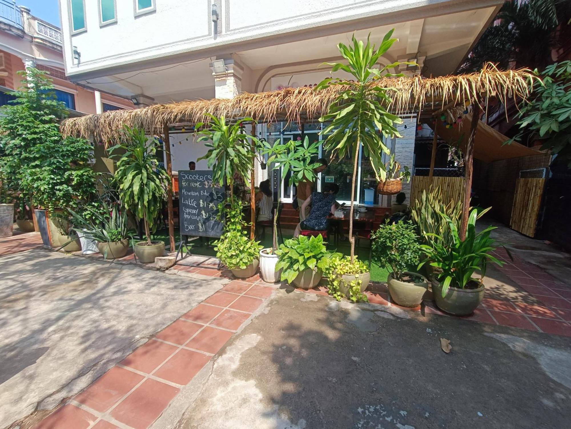 Orchid 101 Hotel Kampot Buitenkant foto