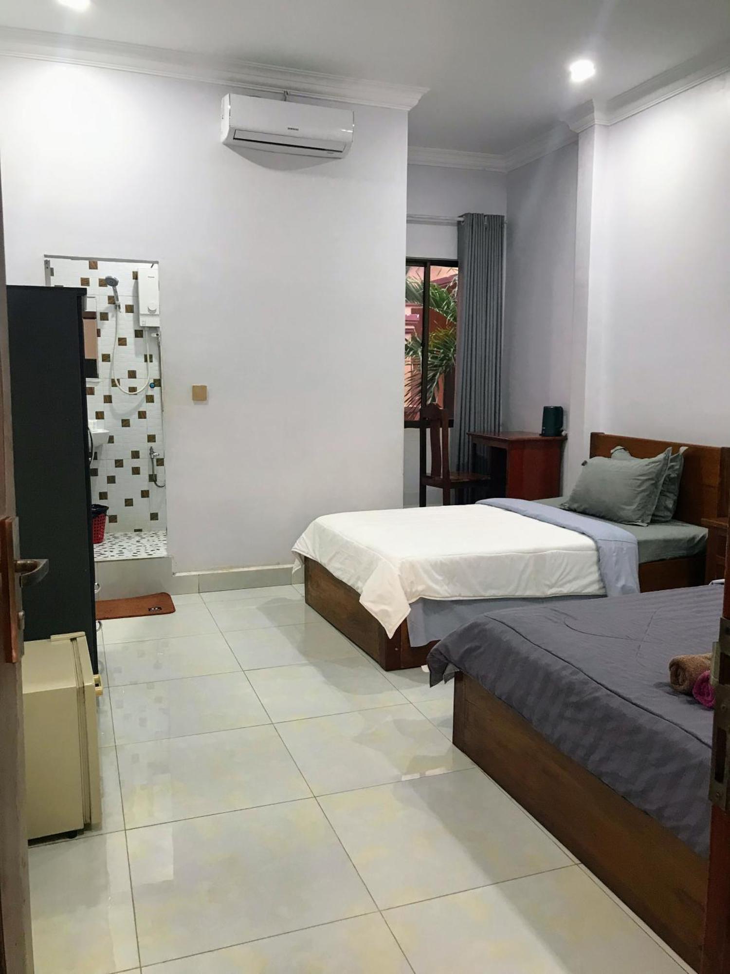 Orchid 101 Hotel Kampot Buitenkant foto