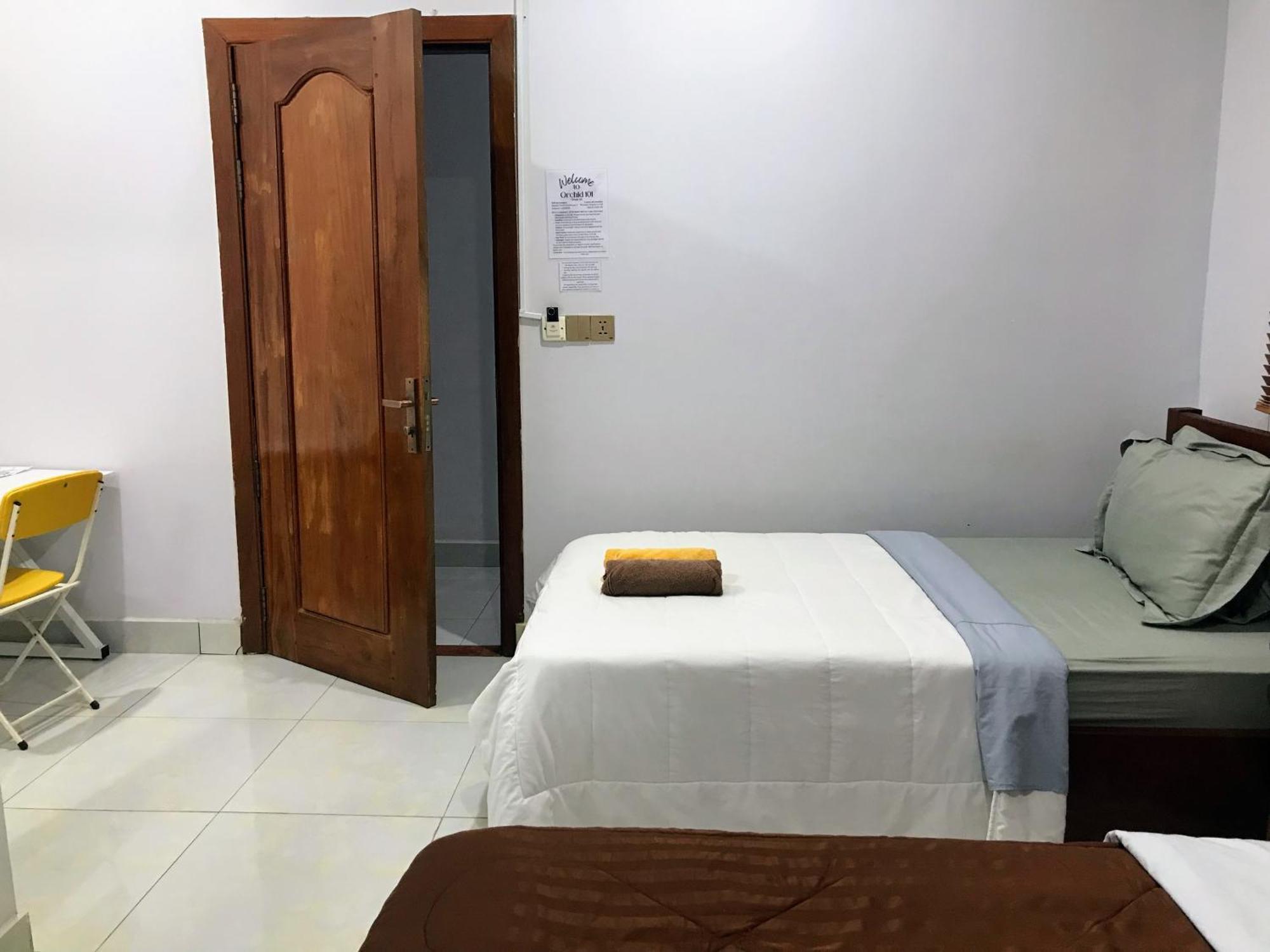 Orchid 101 Hotel Kampot Buitenkant foto
