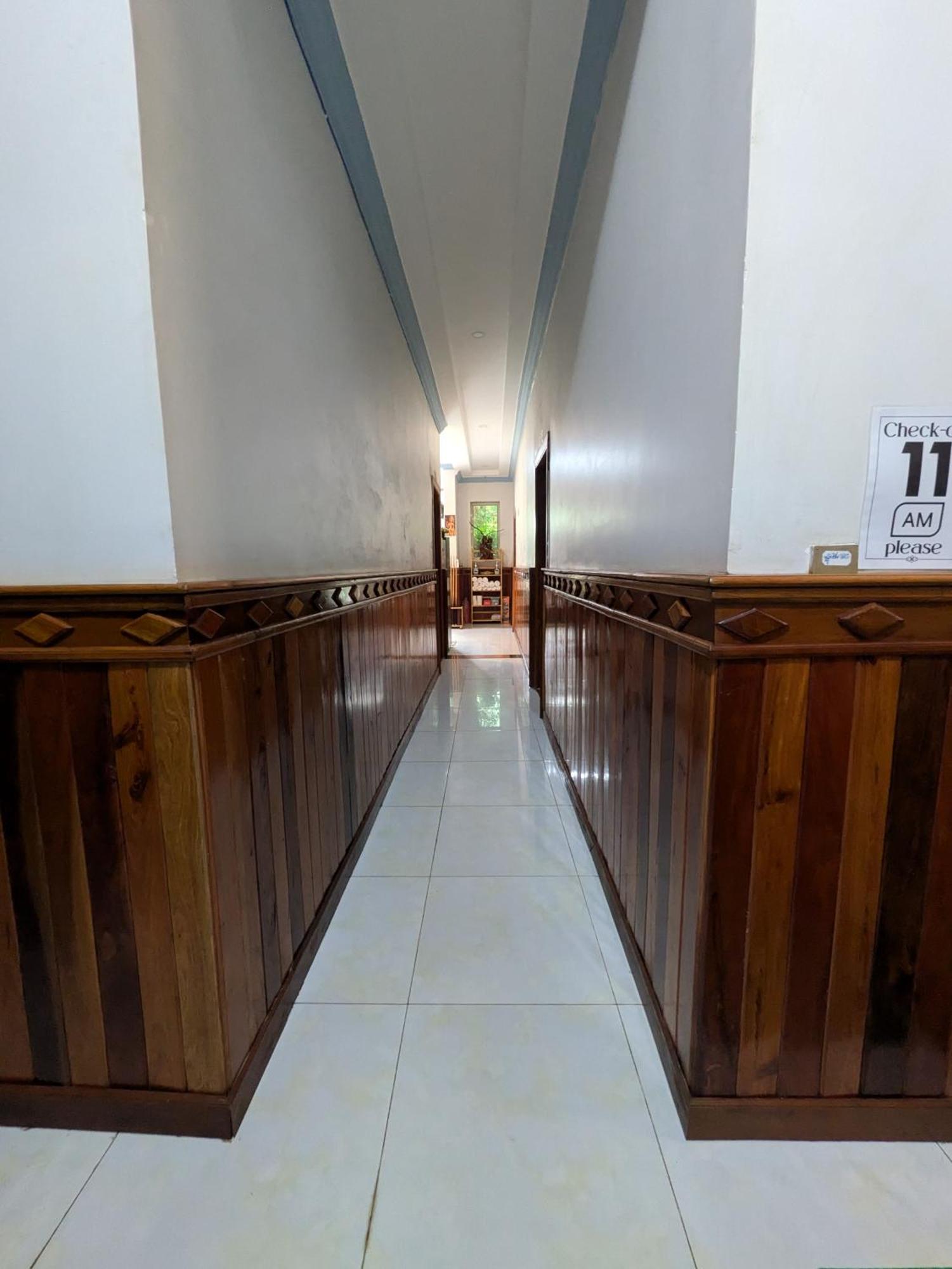 Orchid 101 Hotel Kampot Buitenkant foto
