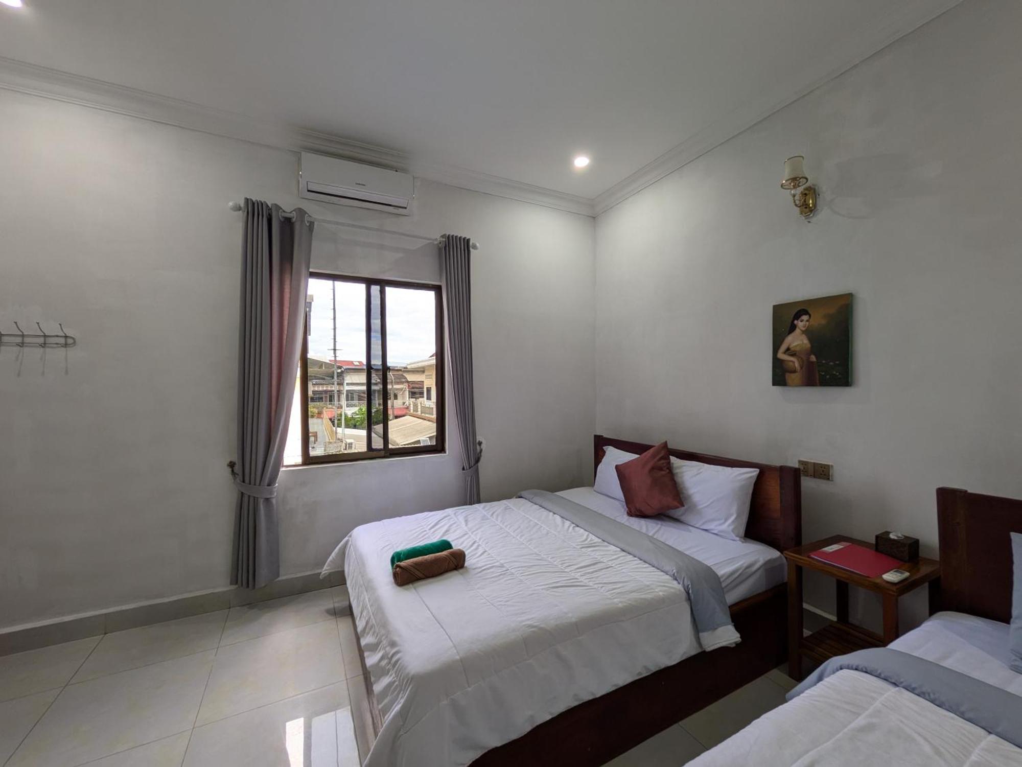 Orchid 101 Hotel Kampot Buitenkant foto